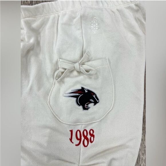 Free People Rare On Chill Tee & Jogger Set - Picture 6 of 10